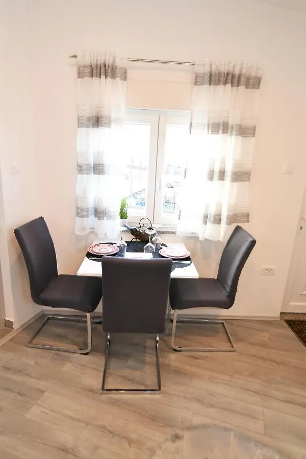 D&G Apartment Rijeka 0*,  Croatia